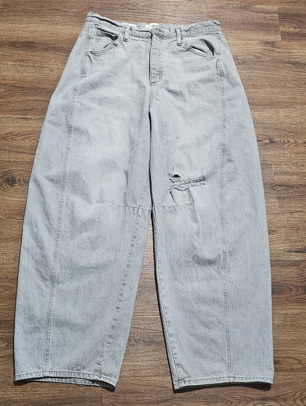 Barrell Leg Jeans